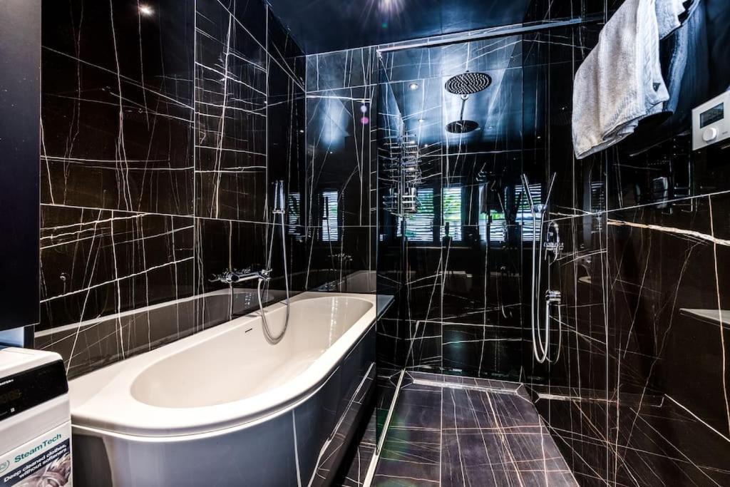 Apartment One B With Heated Private Pool 杜布罗夫尼克 外观 照片