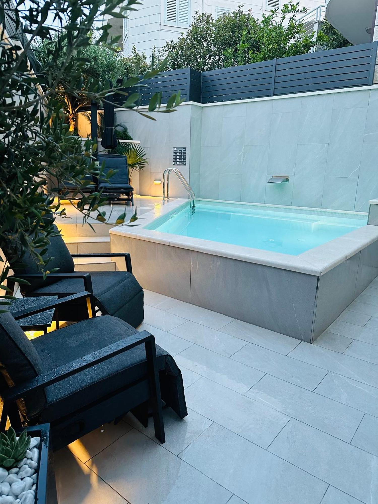 Apartment One B With Heated Private Pool 杜布罗夫尼克 外观 照片