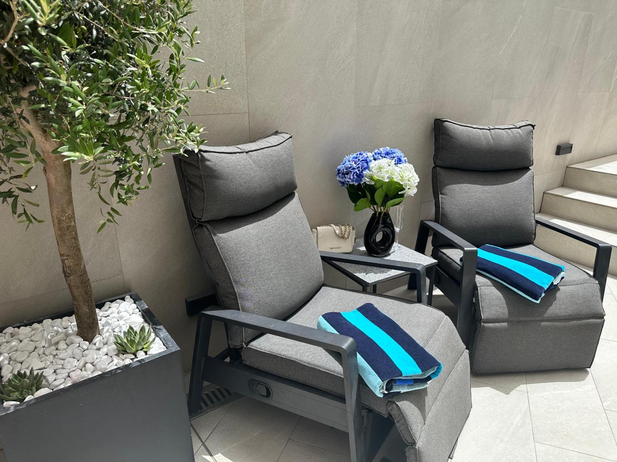 Apartment One B With Heated Private Pool 杜布罗夫尼克 外观 照片